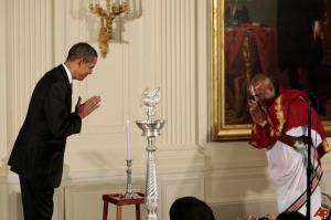 barack-obama-sri-sri-narayanachar-digalakote-2009-10-14-17-11-15 barack-obama-sri-sri-narayanachar-digalakote-2009-10-14-17-11-15