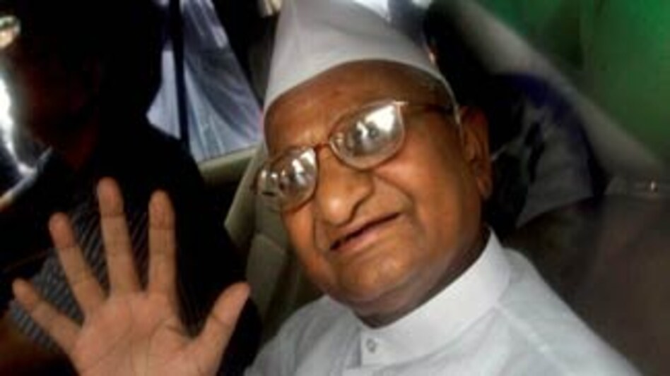 anna-arrested_325_081711010642