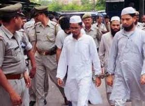 Arrested Mohammad Tariq Qasmi and Khalid Mujahid in 2007 UP blasts
