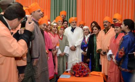 A delegation of Kashmiri Pandits meet BJP Prime Ministerial candidate Narendra Modi and submitted a memorandum at the party's National council meeting in New Delhi on Sunday. Photo: Sandeep Saxena, The Hindu.