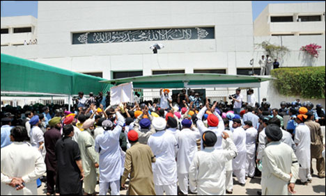 Sikhinparliament_5-23-2014_148595_l