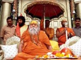 3025-Ancient-Gujarat-temple-to-remove-Sai-idol-after