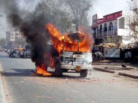 Hathras Violence ater Gang Rape victim succumbs to burn injuries .