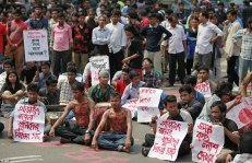 2624A34E00000578-2971508-Outrage_Bangladeshi_students_and_social_activist_have_taken_to_t-a-51_1425059963106