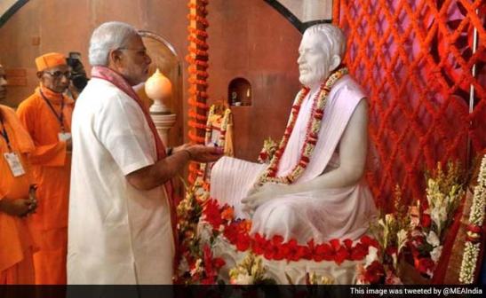 Prime Minister Narendra Modi at the Ramakrishna Mission in Dhaka.