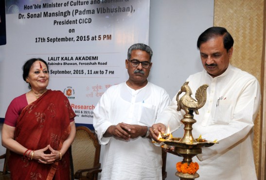 The Minister of State for Culture (Independent Charge), Tourism (Independent Charge) and Civil Aviation, Dr. Mahesh Sharma and the President, CICD, Dr. Sonal Mansingh jointly inaugurating the Unique Exhibition on Cultural Continuity from Rigveda to Robotics, in New Delhi on September 17, 2015.