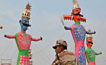Effigy of demon king Ravana, Meghnath and Kumbhkaran on the eve of Dussehra festival, at a ground in the Capital on Wednesday-----The Statesman------21--10--15