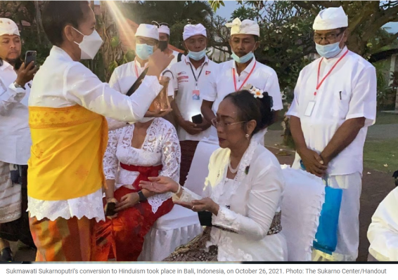 Sukarnoputri Embraces Hinduism