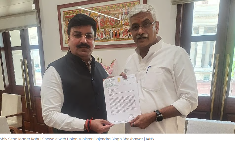 Rahul Shewale with Gajendra Singh Shekhawat